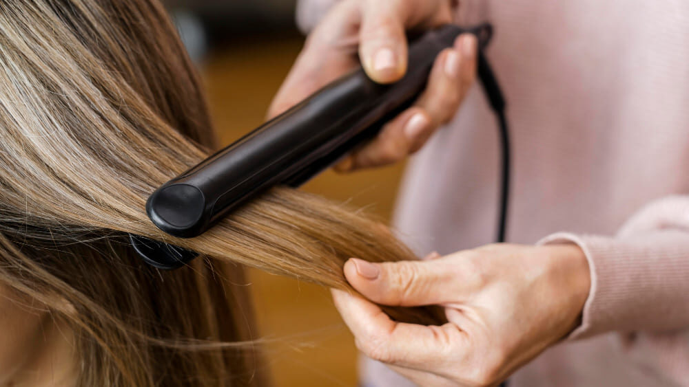 Protege tu cabello de la plancha y el secador