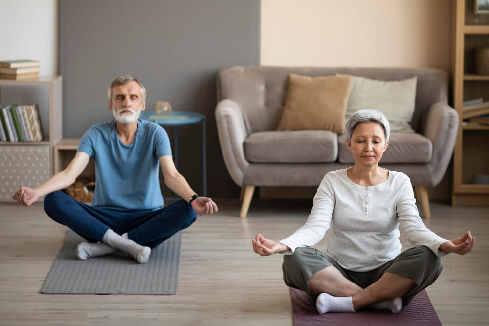 Lee más sobre el artículo 6 Beneficios del yoga para los adultos mayores